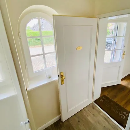 Sylt-traum Moewe Апартаменты *